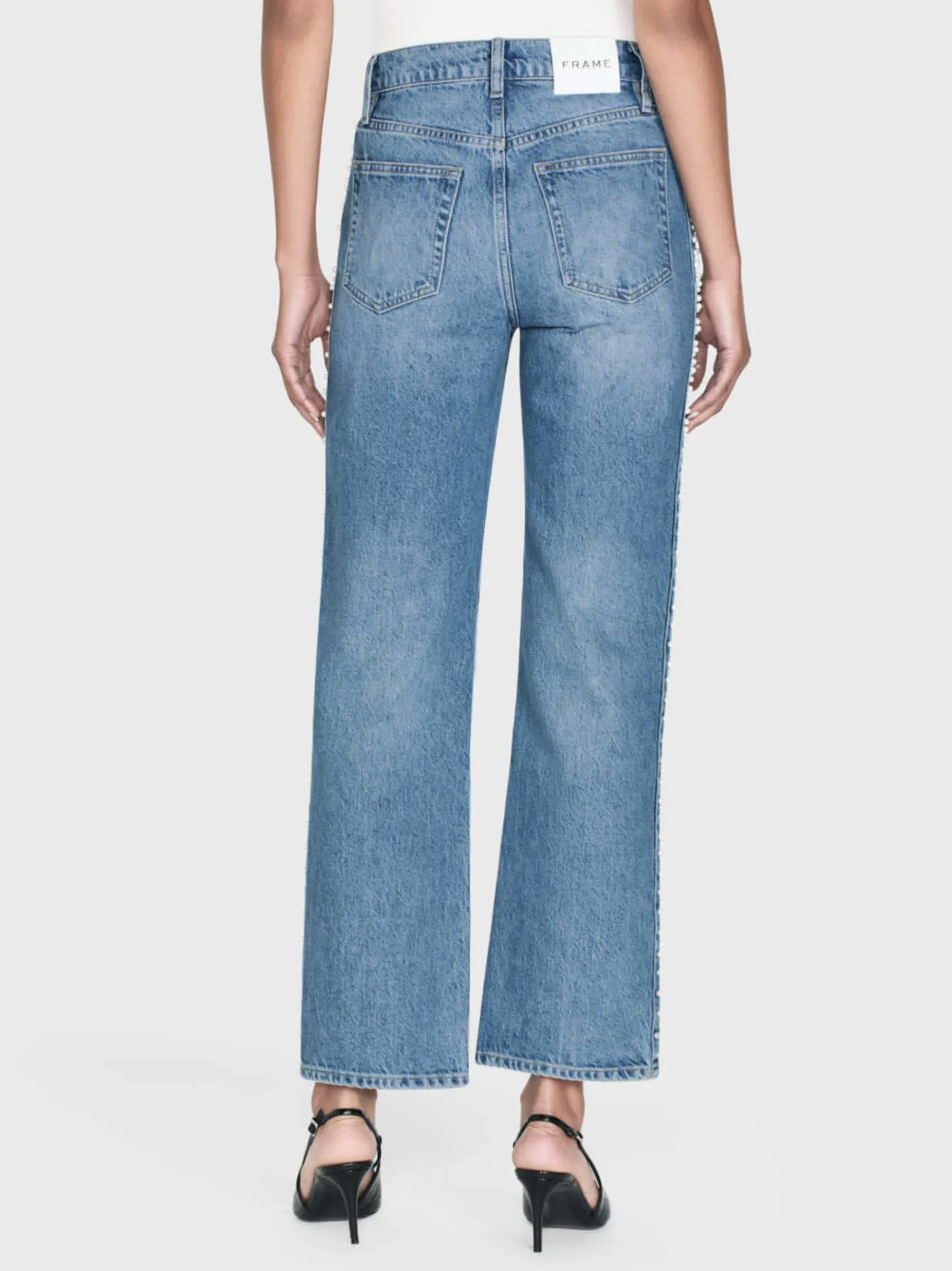 Women FRAME Atelier Le Jane Crop in Daylight Pearl