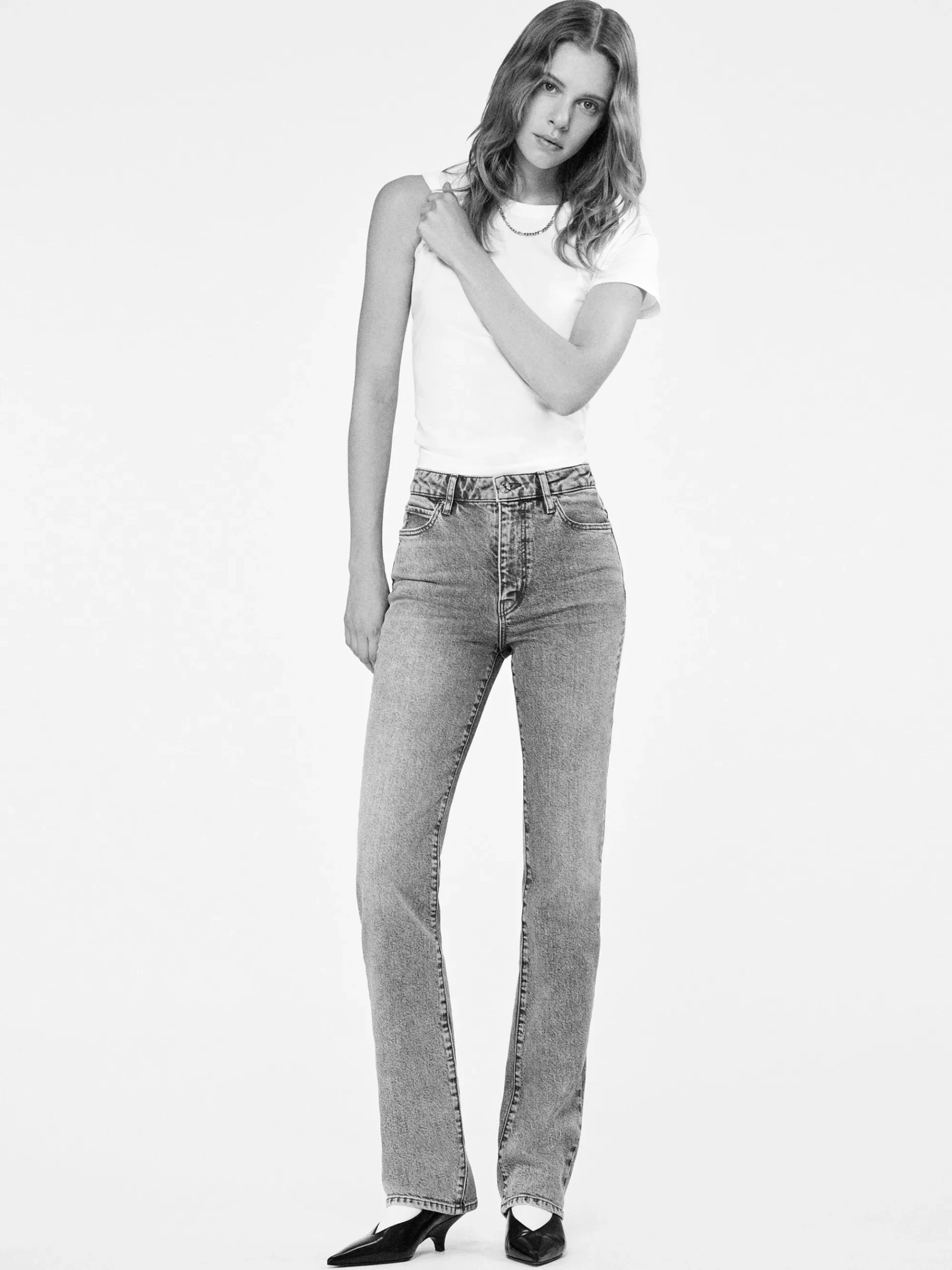 Women FRAME Baby Tee in