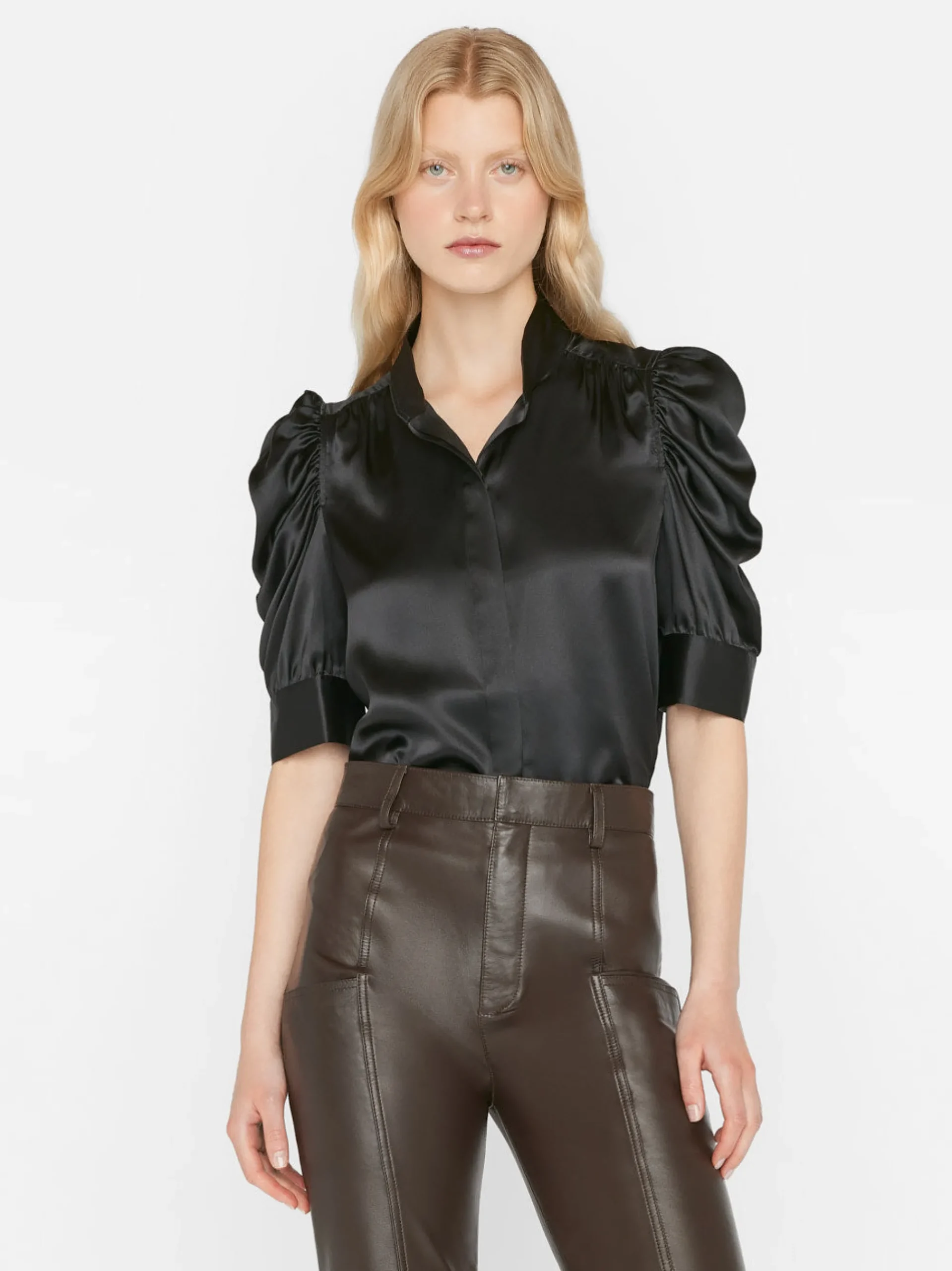 Women FRAME Gillian Top in Glossy