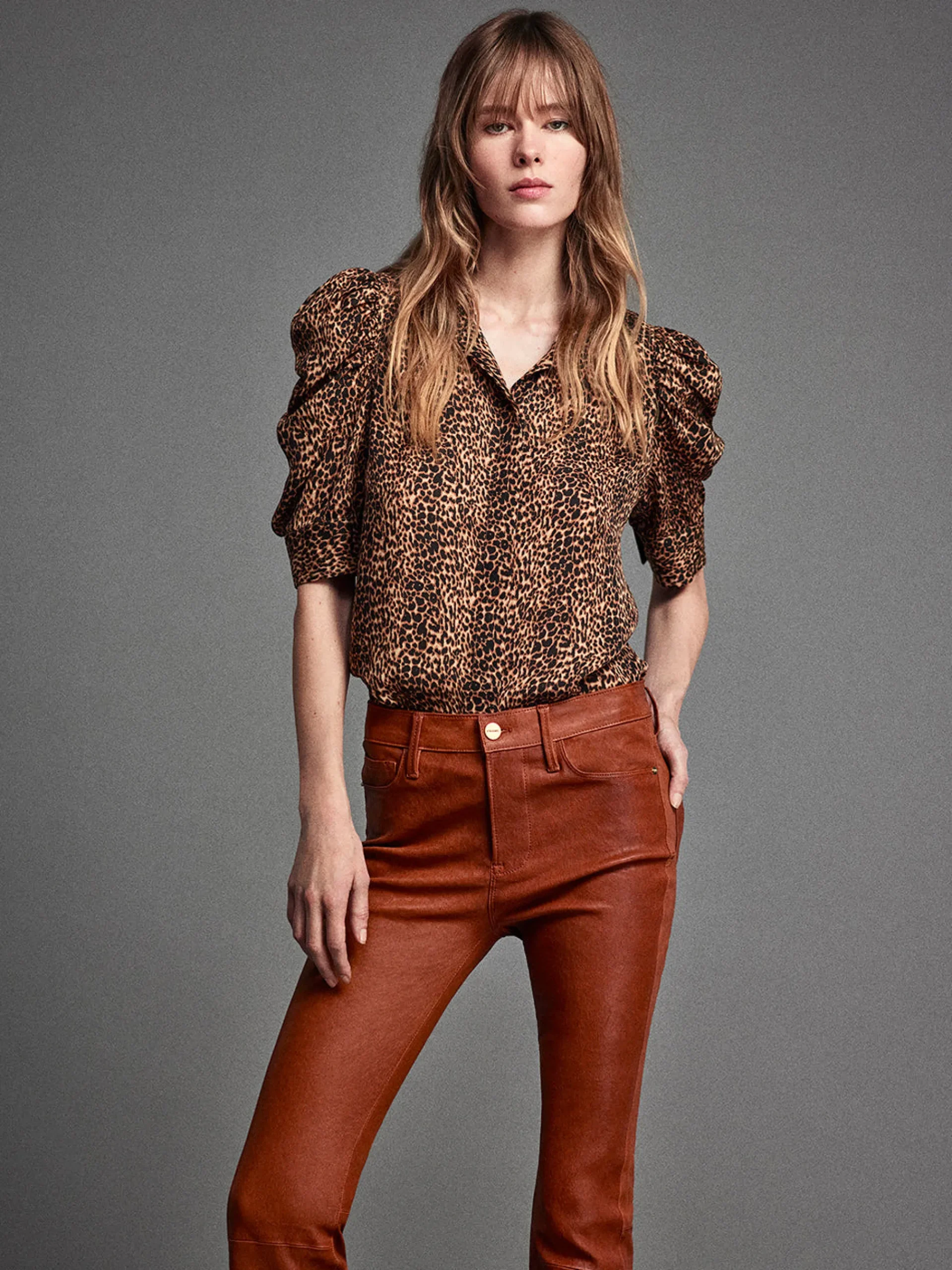 Women FRAME Gillian Top in Sand Multi