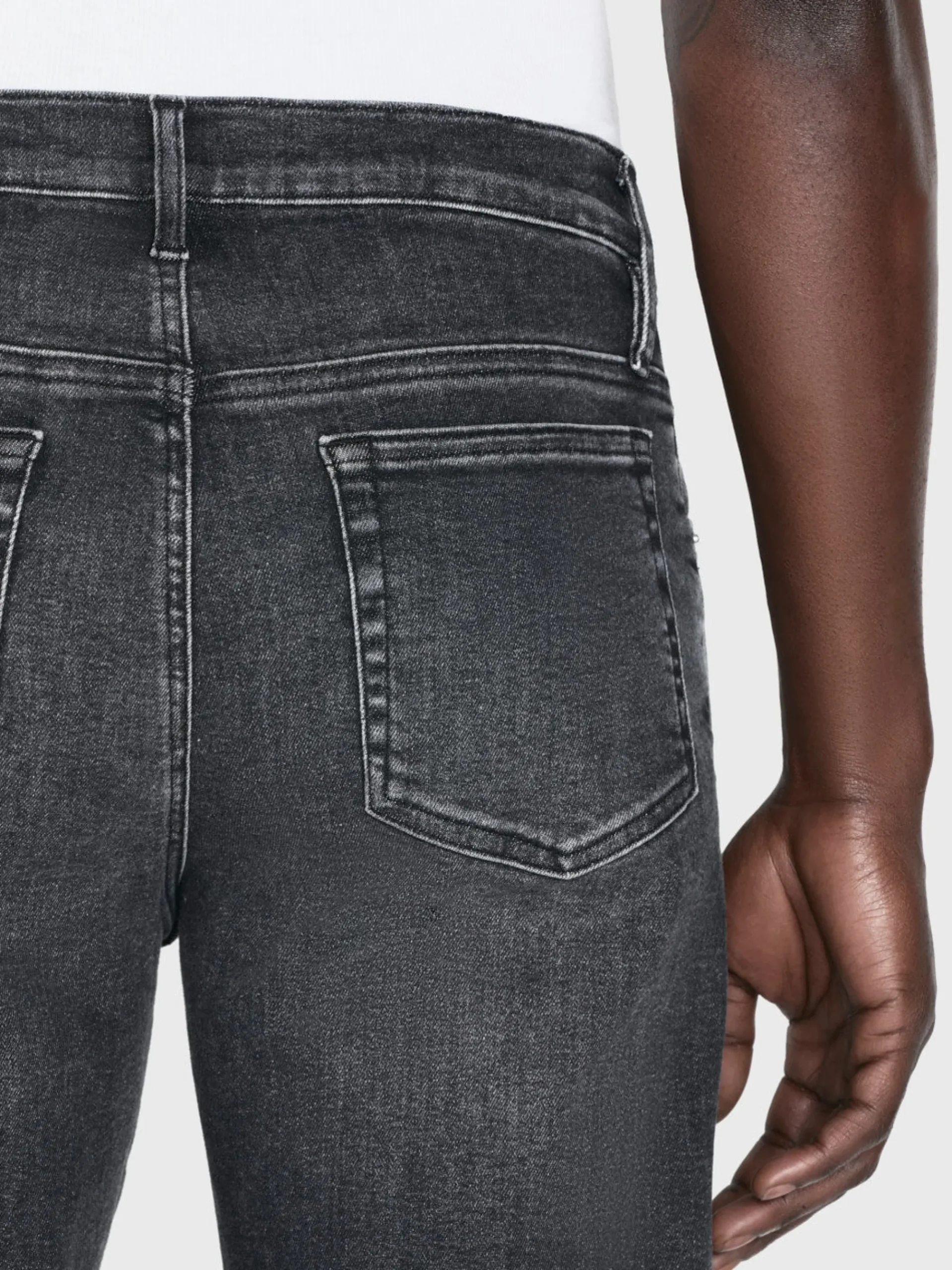 FRAME Jetset Modern Straight in