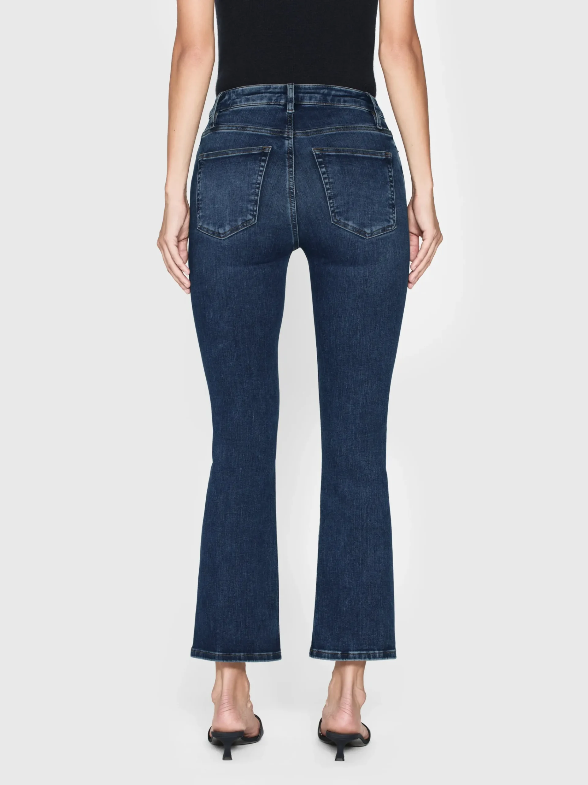 Women FRAME Le Crop Mini Boot in