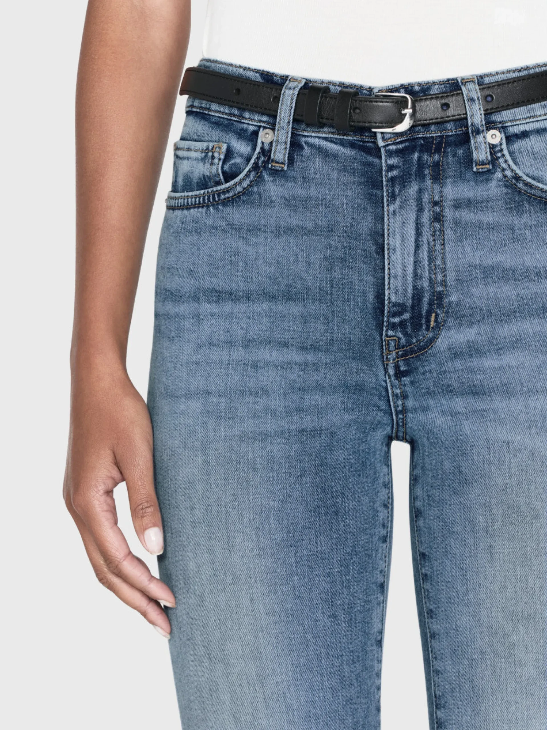 Women FRAME Le Easy Flare Raw Fray in