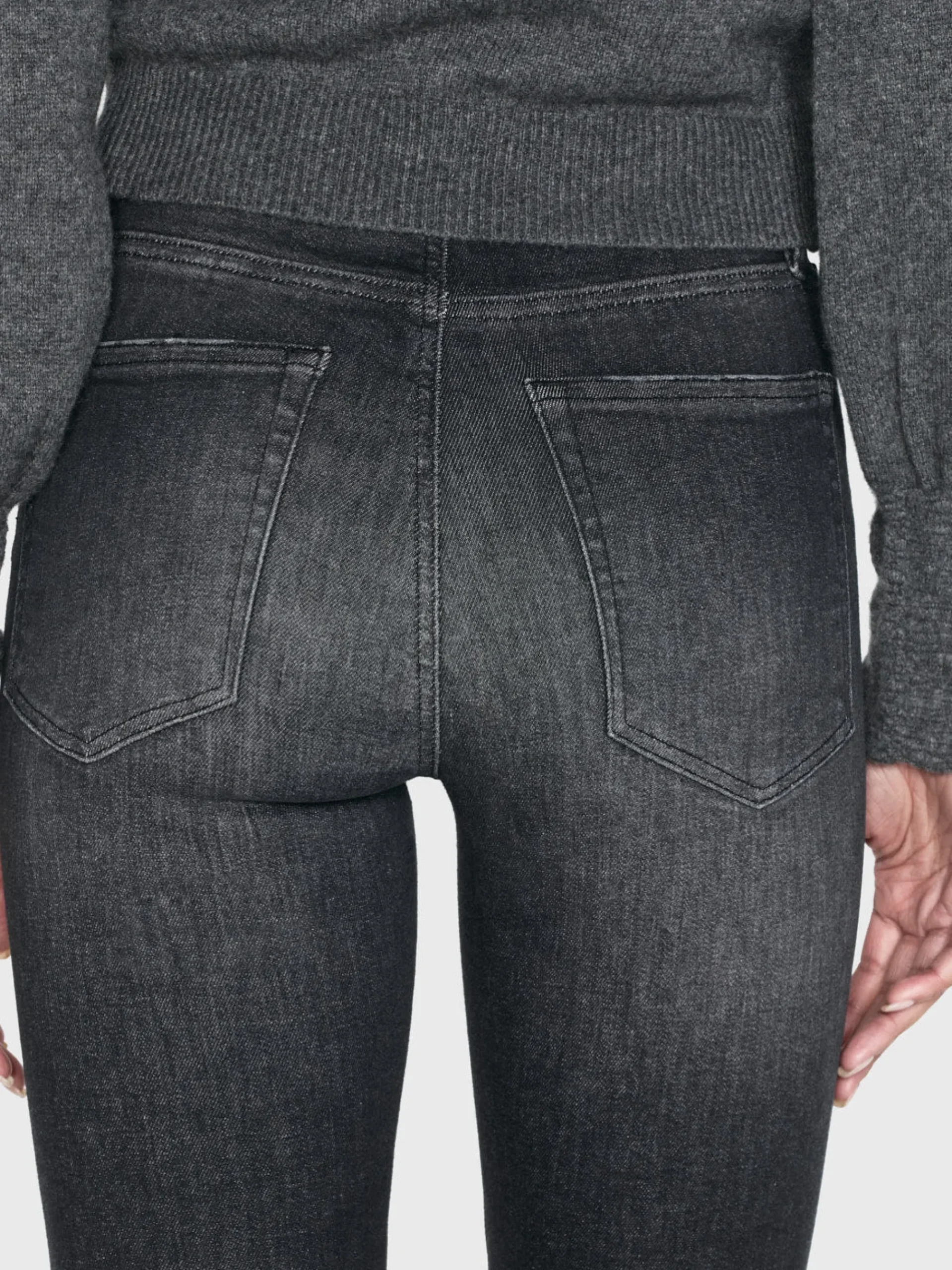 Women FRAME Le Mini Boot in