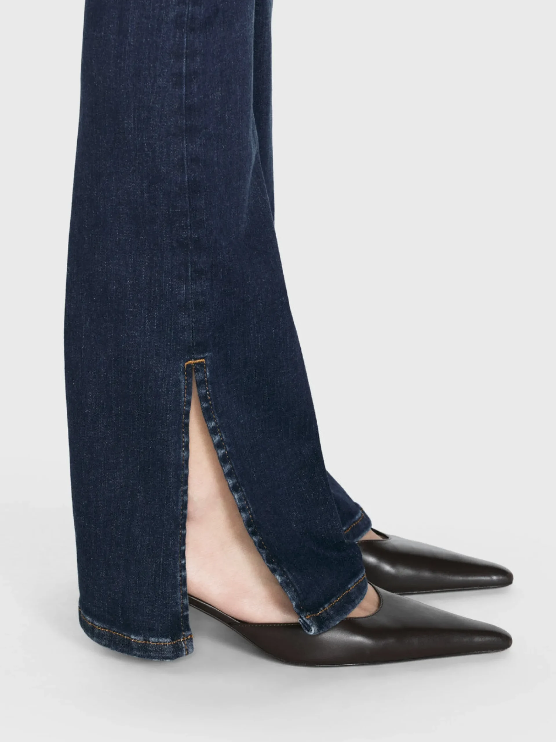 Women FRAME Le Mini Boot Outseam Slit in