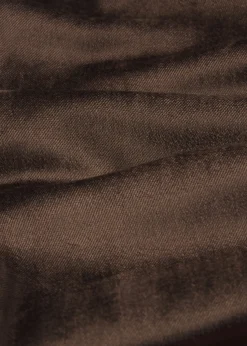 Women FRAME Le Sleek Straight Velveteen in Peppercorn Velvet