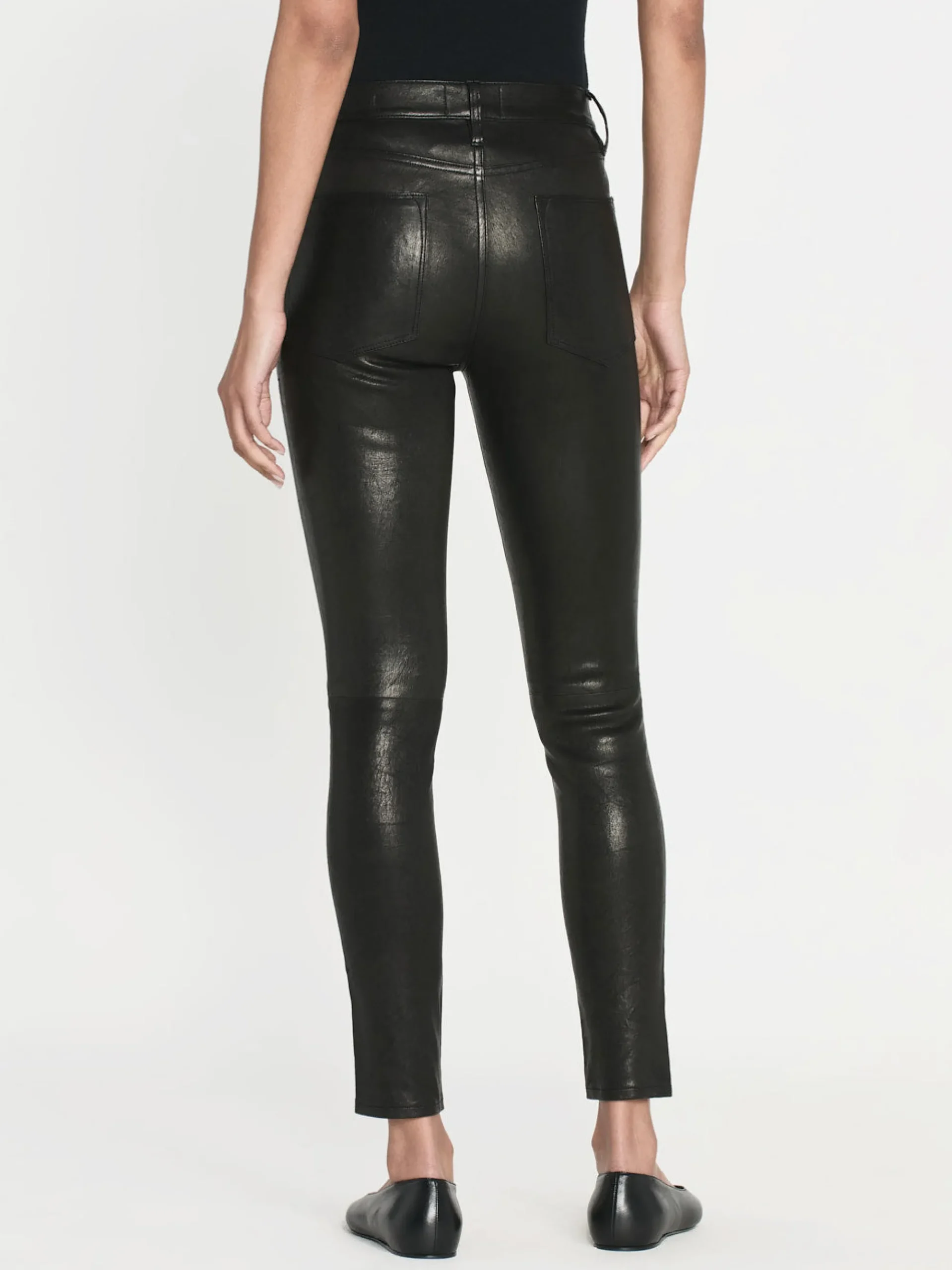 Women FRAME Leather Le High Skinny in Washed Black