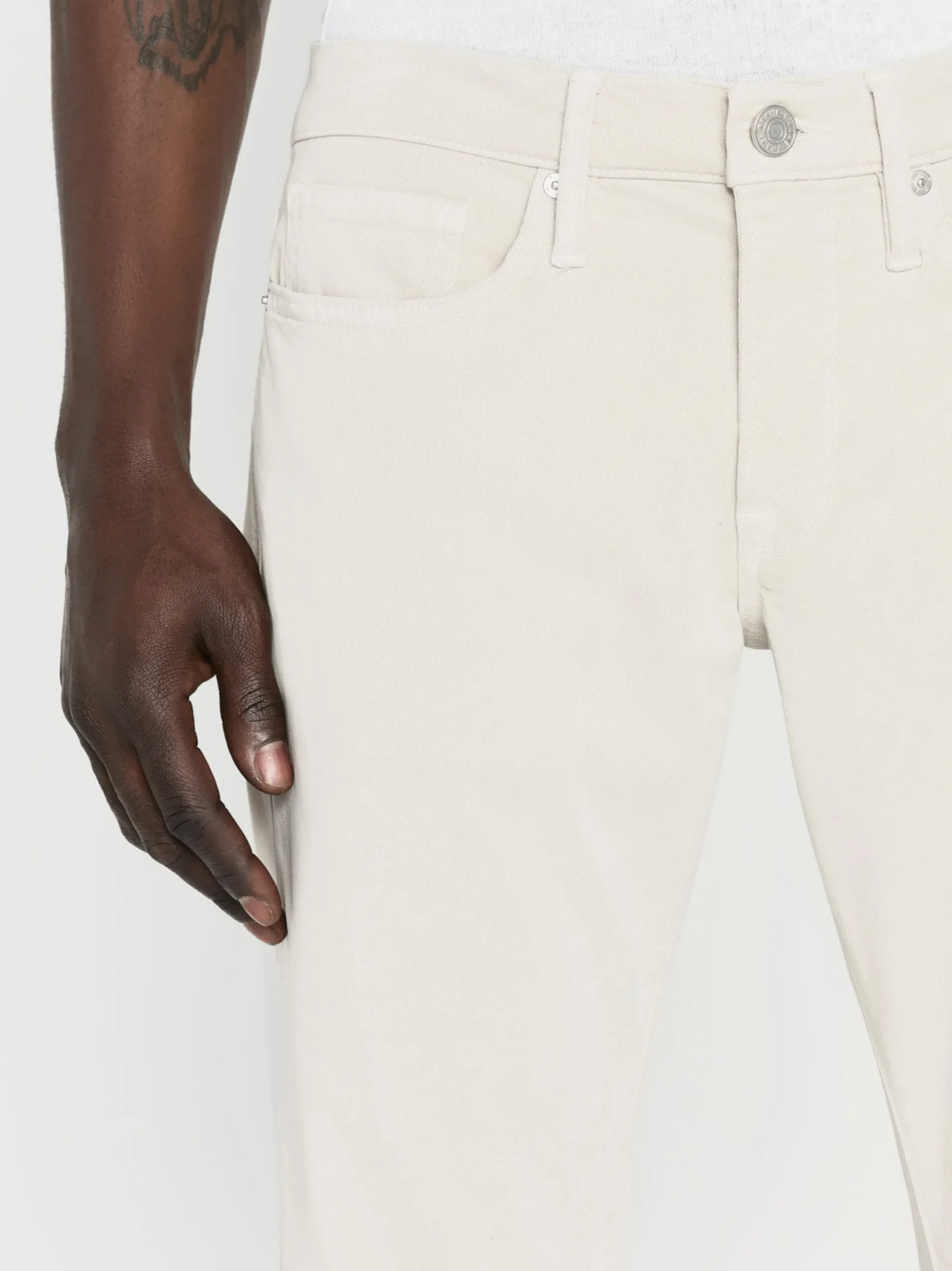 FRAME L'Homme Slim Brushed Twill in Milk Beige