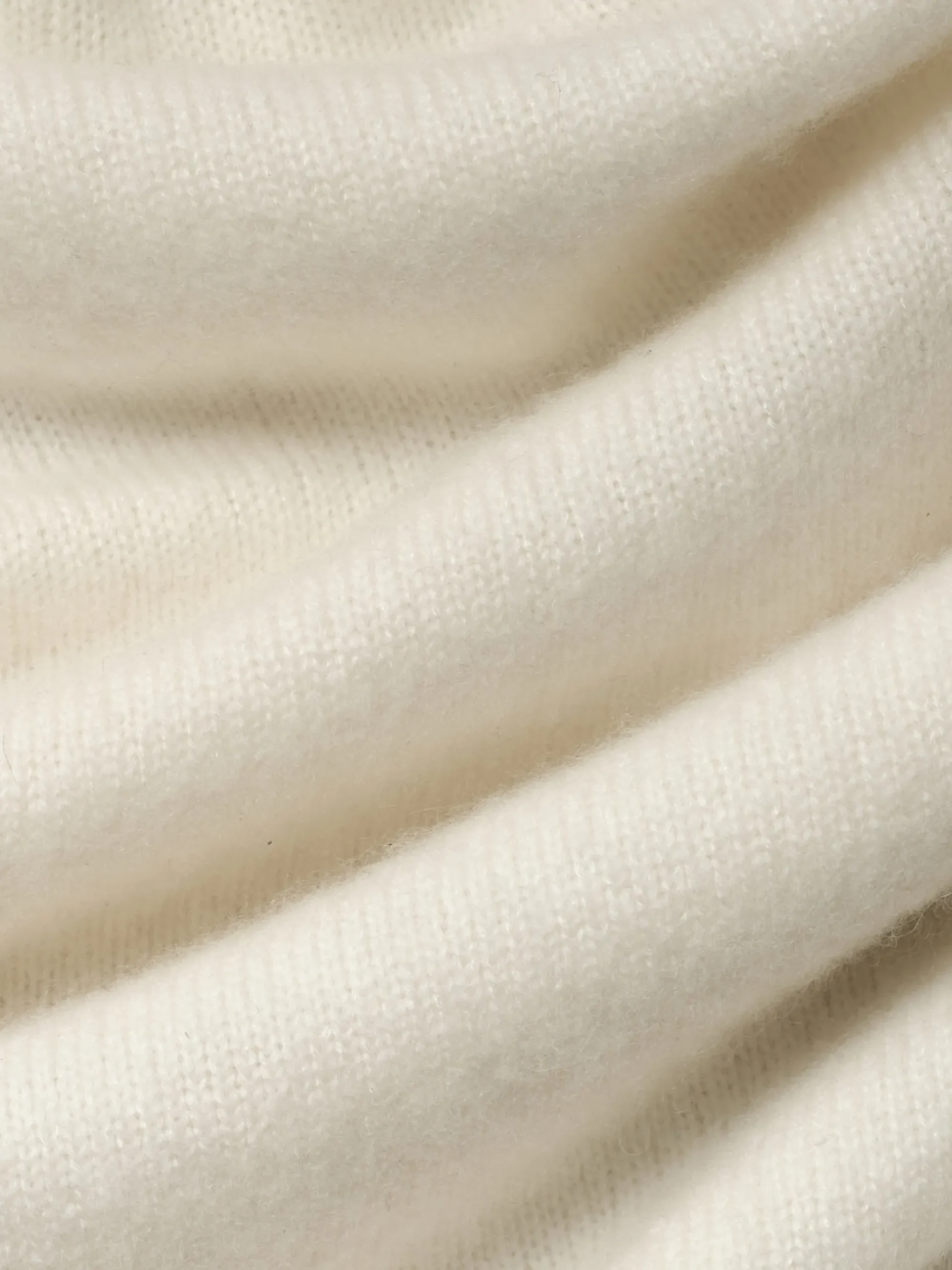 FRAME Lightweight Cashmere Silk Sweater in