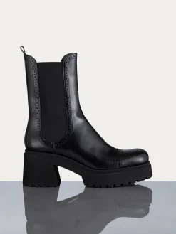 Women FRAME Lumi Lug Boot in