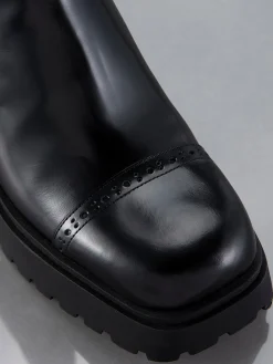 Women FRAME Lumi Lug Boot in