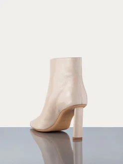 Women FRAME Odette Bootie in