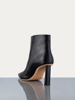 Women FRAME Odette Bootie in