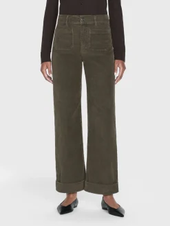 Women FRAME 70's Cropped Wide Leg Corduroy in Rich Military