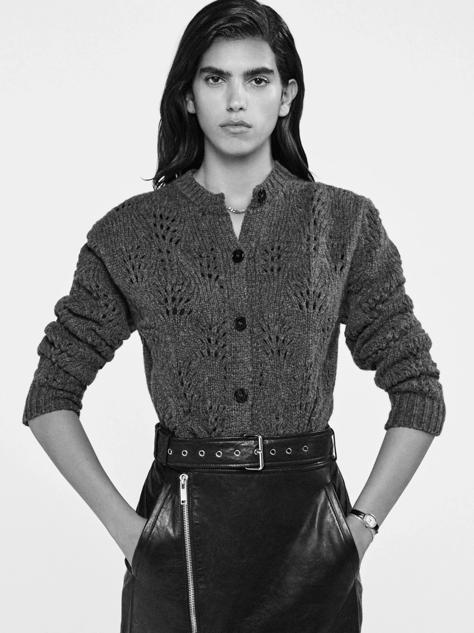 Women FRAME Textured Stitch Cardigan in Dark Gris Heather