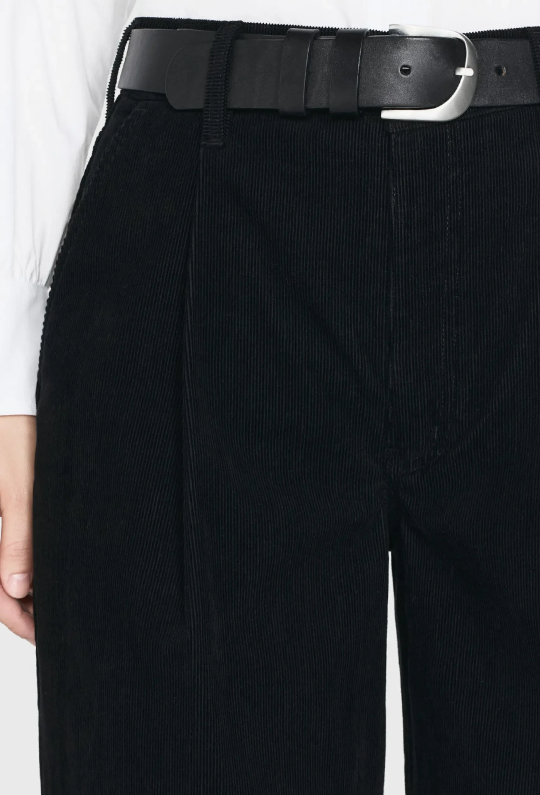 Women FRAME The Corduroy Trouser in