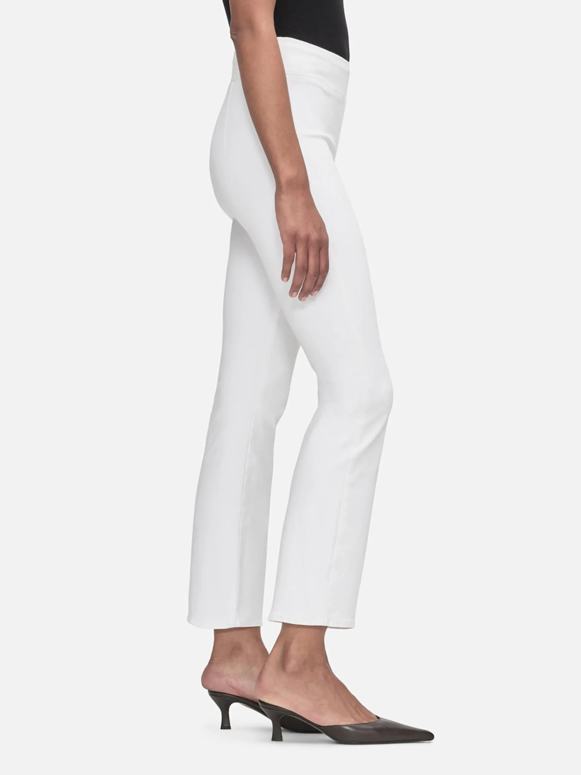 Women FRAME The Jetset Crop Mini Boot in