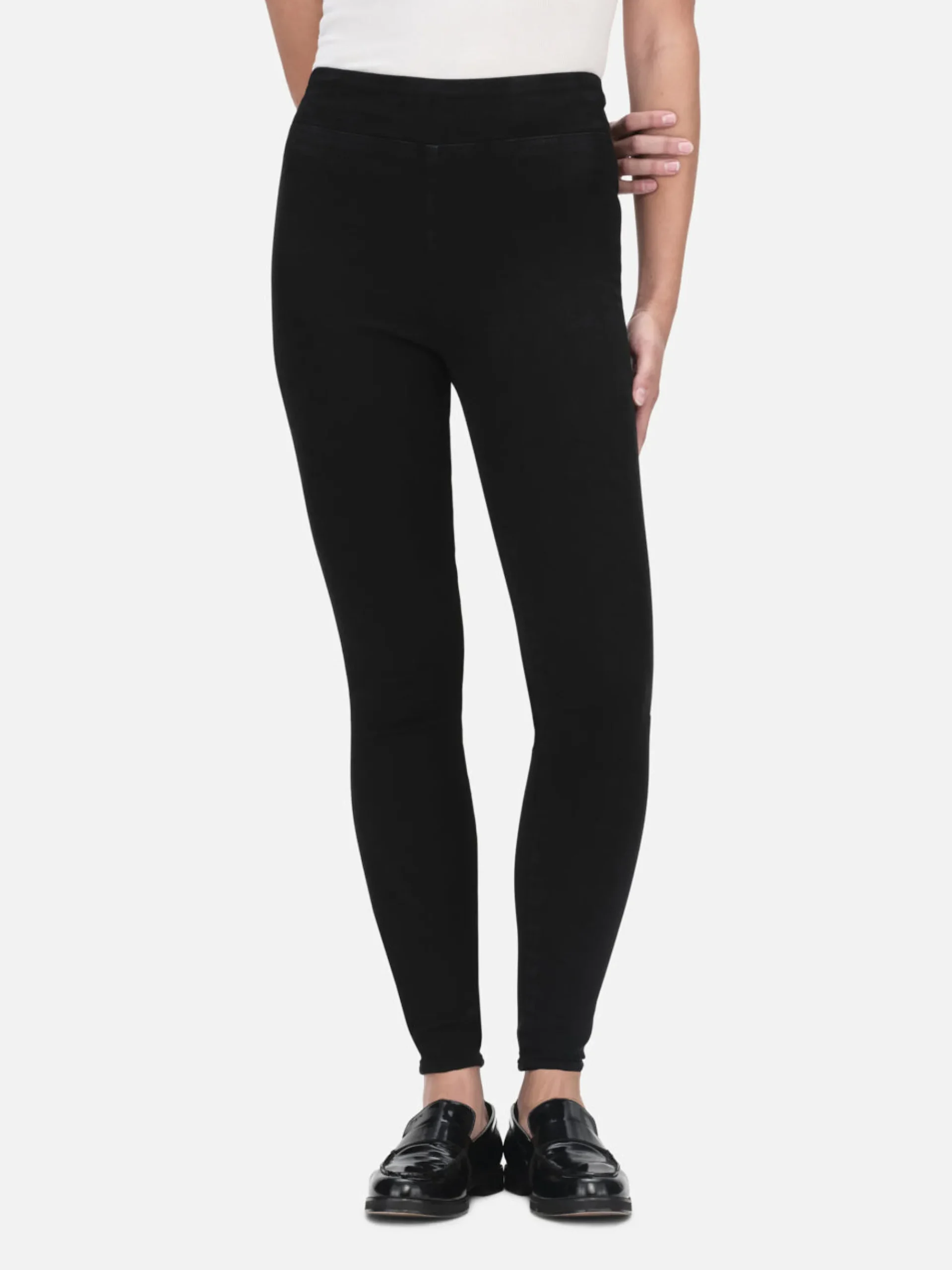 Women FRAME The Jetset Skinny Crop in Sheen Noir