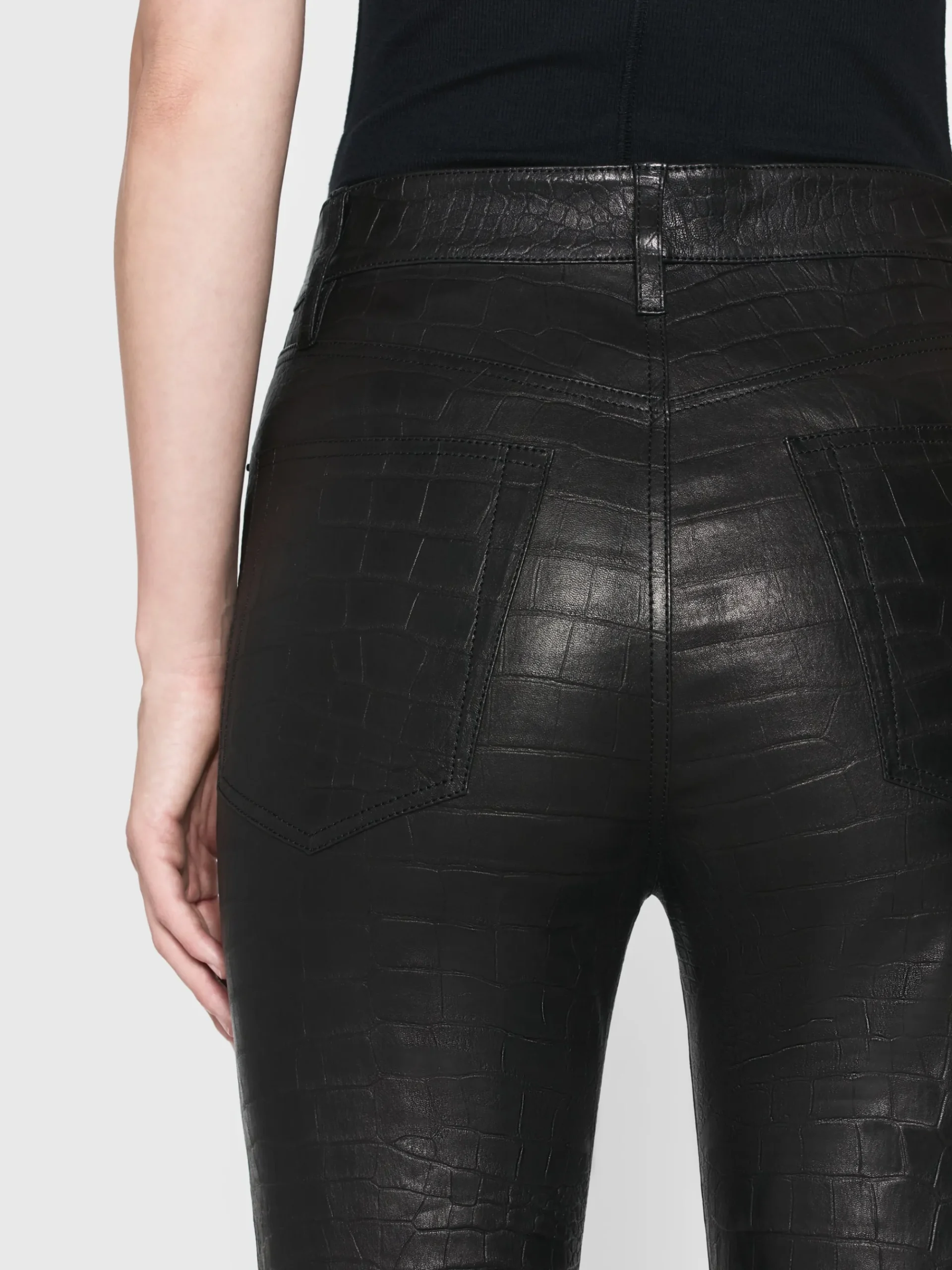 Women FRAME The Leather Ruler in Black Croc