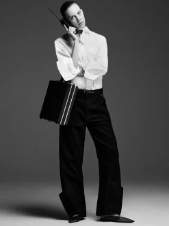 Women FRAME The Monday Shirt in