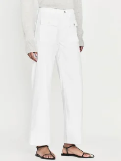 Women FRAME The 70's Patch Pocket Crop Straight in