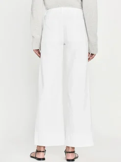 Women FRAME The 70's Patch Pocket Crop Straight in