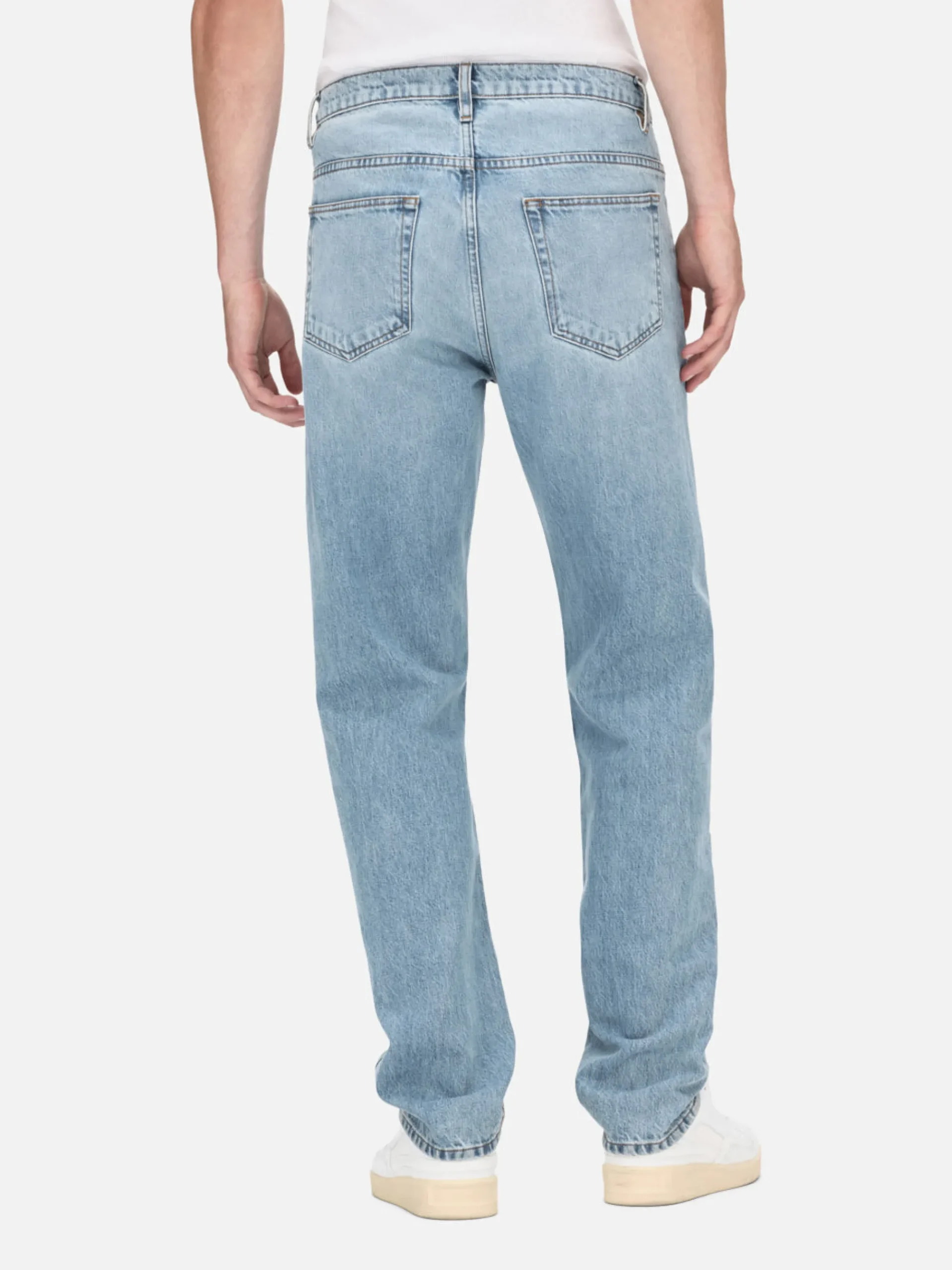 FRAME The Straight Jean in