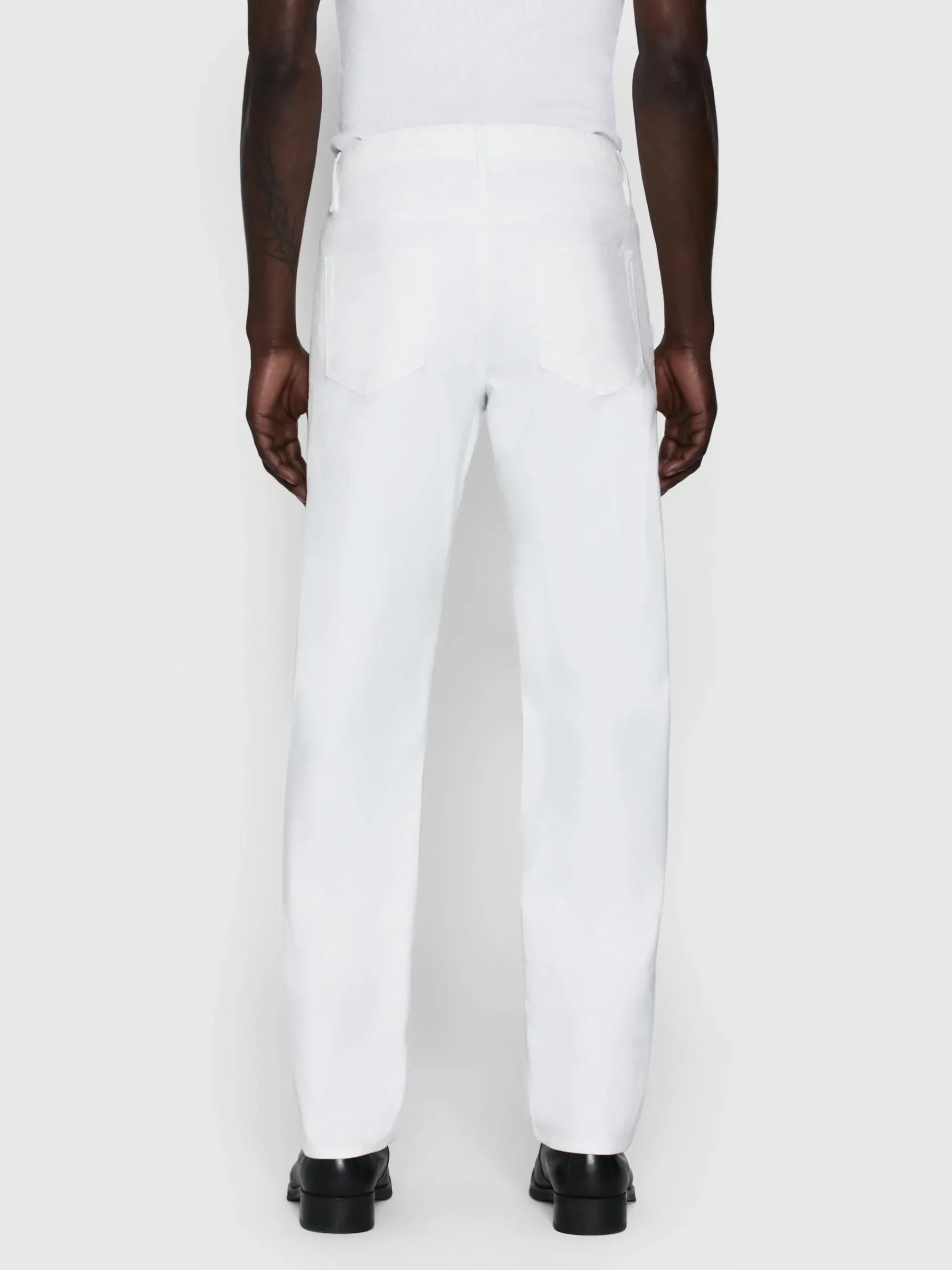 FRAME The Straight Jean in Off White