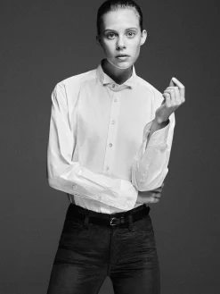 Women FRAME The Thursday Shirt in