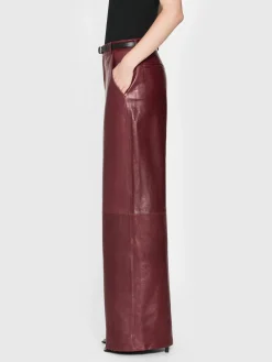Women FRAME The Wide Leather Trouser in Syrah Red