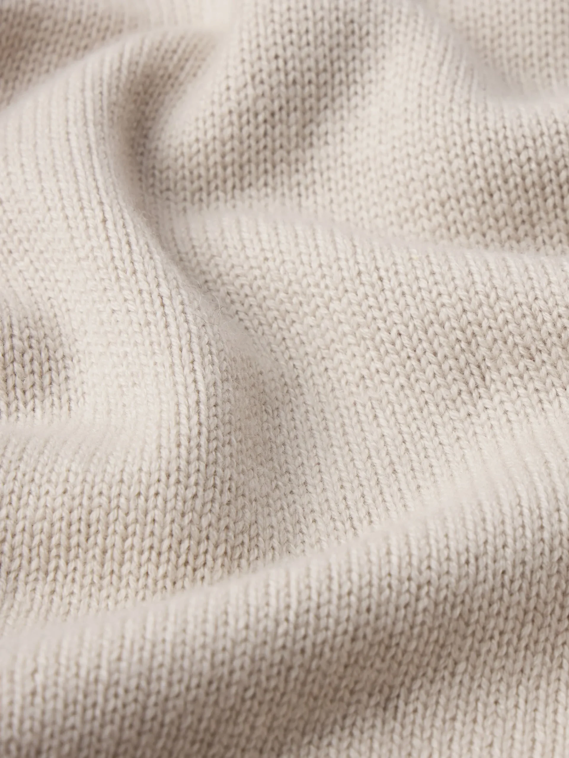 FRAME Woolen Cashmere Blend Sweater in Grey Beige